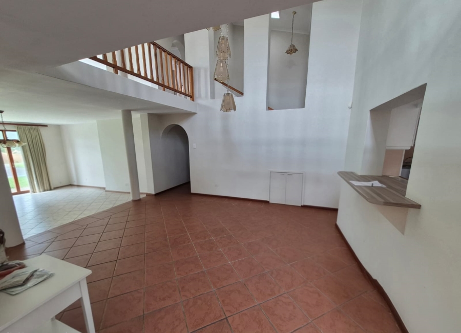 5 Bedroom Property for Sale in Bayview Western Cape